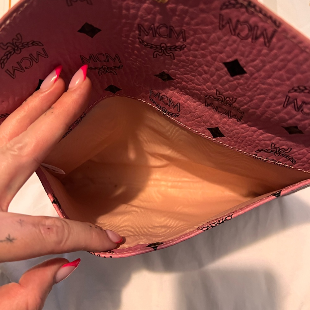 MCM Pink Leather Pouch with Box - Picture 4 of 5